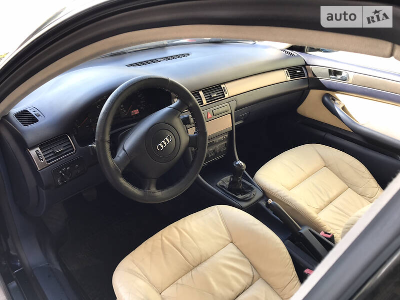 Седан Audi A6 1998 в Вишневому