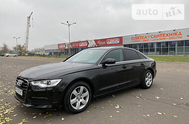 Седан Audi A6 2012 в 