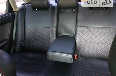 Седан Audi A6 2003 в 
