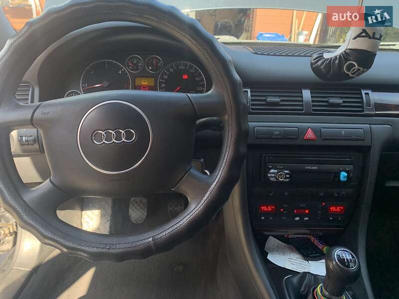 Універсал Audi A6 2002 в Сумах