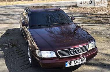 Седан Audi A6 1994 в Корце