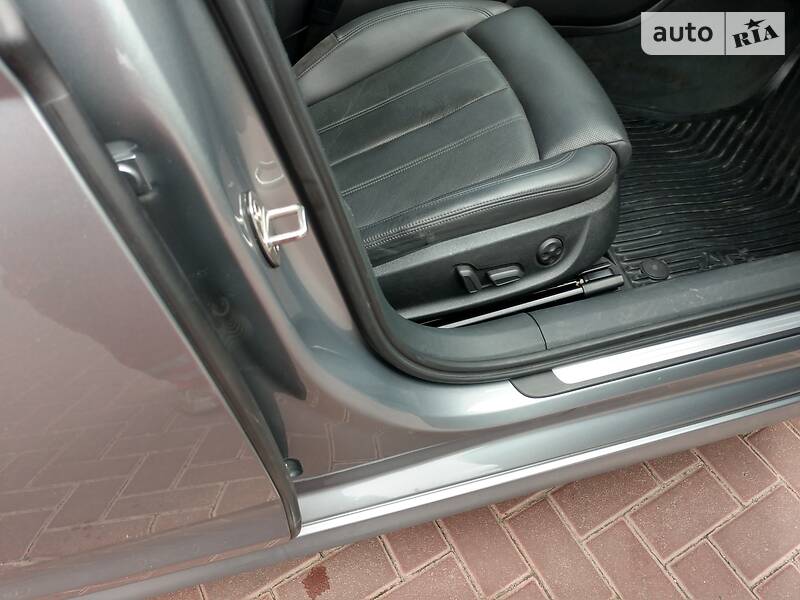 Седан Audi A6 2014 в Ровно