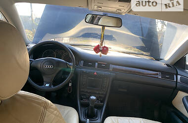 Седан Audi A6 2003 в Глобиному