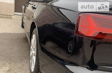 Седан Audi A6 2015 в 