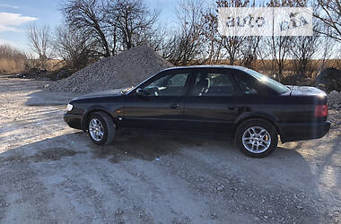 Седан Audi A6 1994 в Чорткові