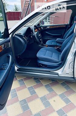Універсал Audi A6 2000 в 
