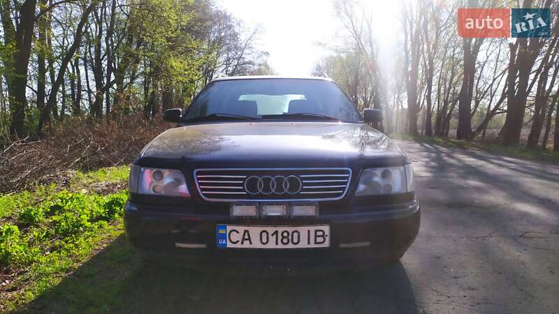 Универсал Audi A6 1995 в Жашкове