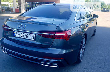 Седан Audi A6 2019 в 