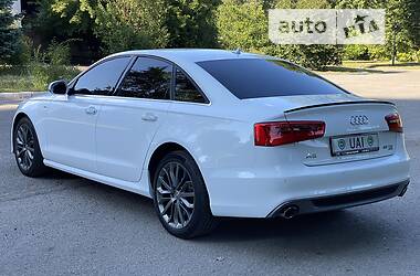 Седан Audi A6 2014 в 