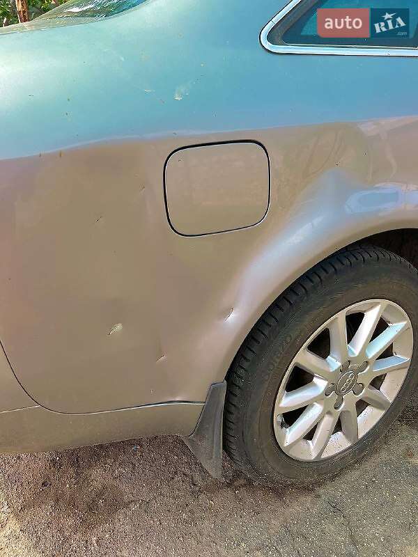 Седан Audi A6 2004 в Єланці