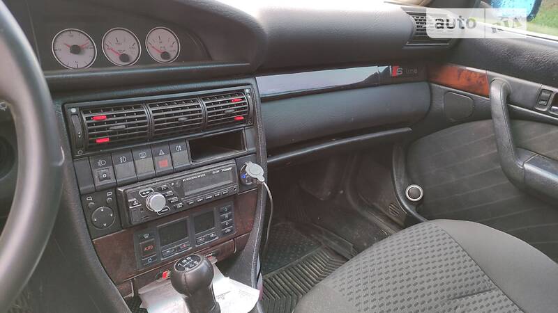 Универсал Audi A6 1996 в Умани