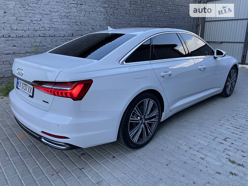 Седан Audi A6 2019 в Киеве