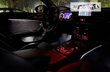 Седан Audi A6 2015 в 