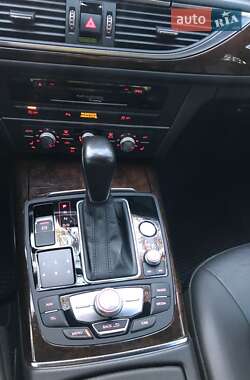 Седан Audi A6 2015 в 