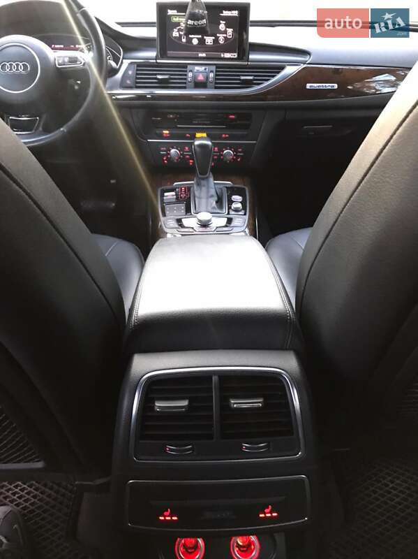 Седан Audi A6 2015 в Харькове