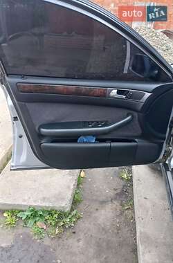 Седан Audi A6 2000 в Новоселице