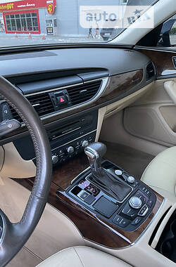 Седан Audi A6 2014 в 