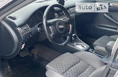 Універсал Audi A6 2000 в 