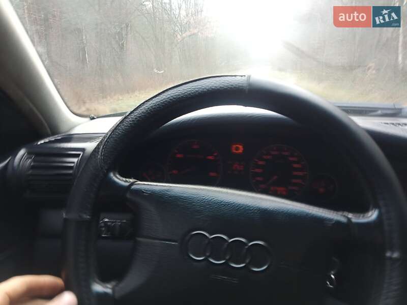 Седан Audi A6 1996 в Владимирце