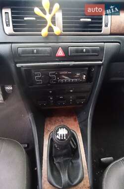 Седан Audi A6 1999 в 