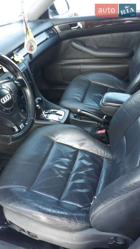 Универсал Audi A6 2001 в Рахове