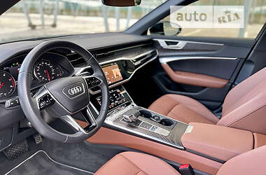 Седан Audi A6 2020 в 