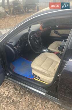 Седан Audi A6 2002 в 
