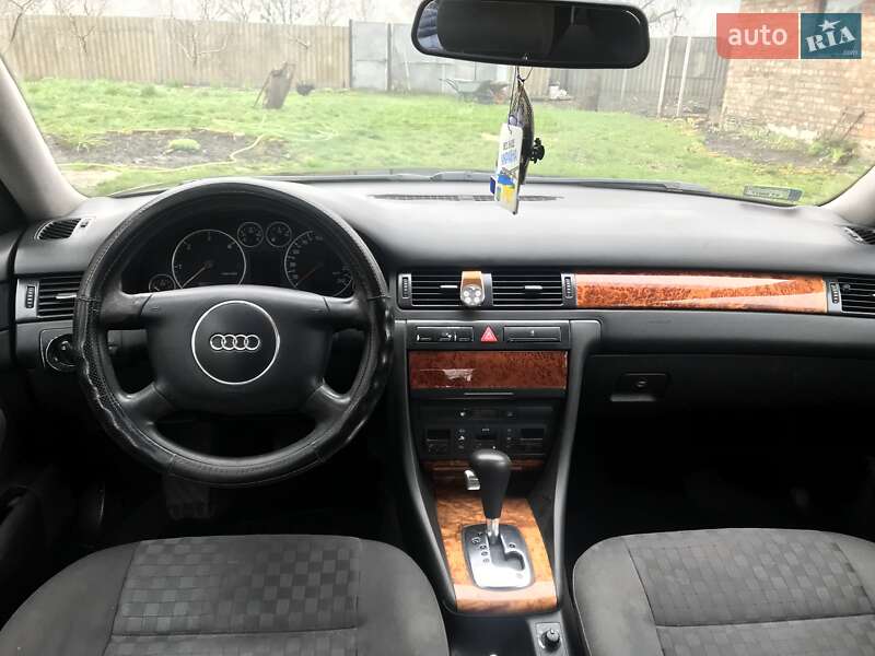 Универсал Audi A6 2001 в Корсуне-Шевченковском