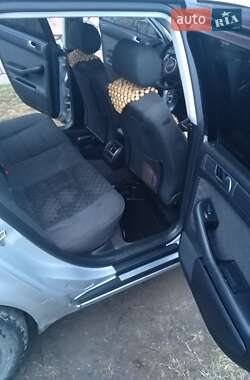Универсал Audi A6 2004 в Сарнах