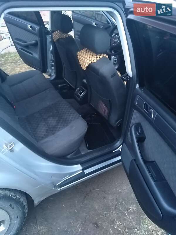 Универсал Audi A6 2004 в Сарнах