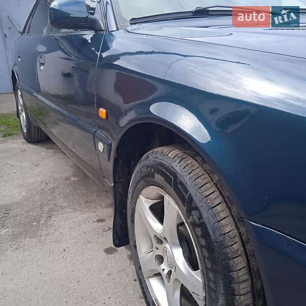 Седан Audi A6 1996 в Шепетовке
