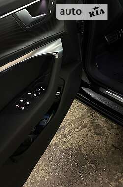 Седан Audi A6 2020 в 