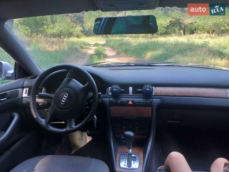 Седан Audi A6 1998 в Запорожье