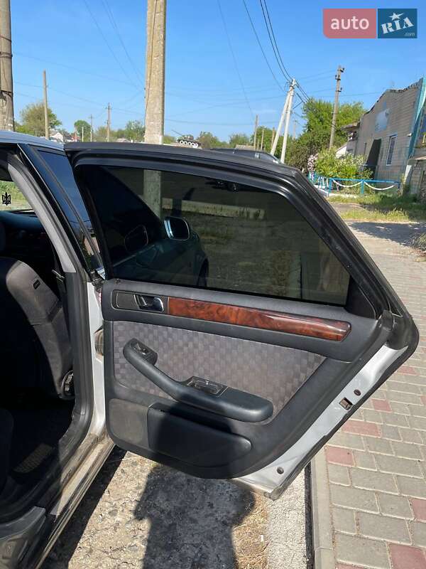 Седан Audi A6 2001 в Березовке
