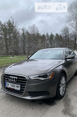 Седан Audi A6 2014 в Ровно