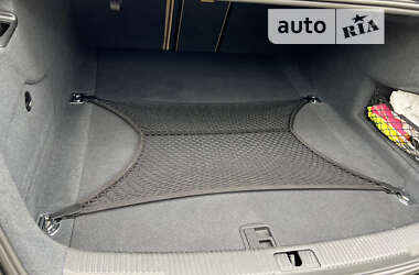 Седан Audi A6 2012 в 
