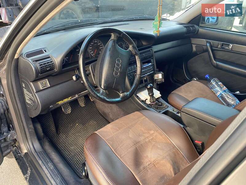 Седан Audi A6 1997 в Киеве