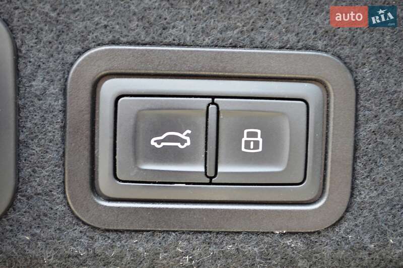 Седан Audi A6 2015 в Одессе