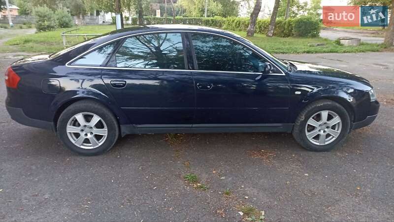 Седан Audi A6 2001 в Городке