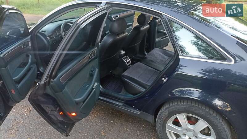 Седан Audi A6 2001 в Городке