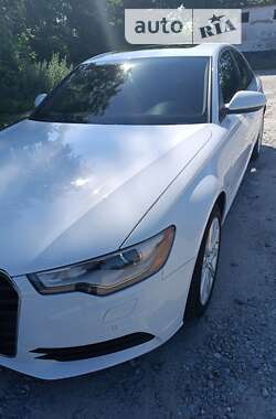 Седан Audi A6 2013 в Полонному