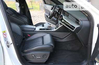 Седан Audi A6 2019 в 