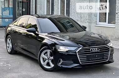 Седан Audi A6 2022 в 