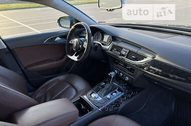 Седан Audi A6 2015 в 