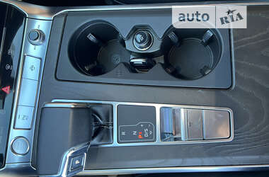 Седан Audi A6 2019 в 