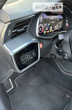 Универсал Audi A6 2018 в 