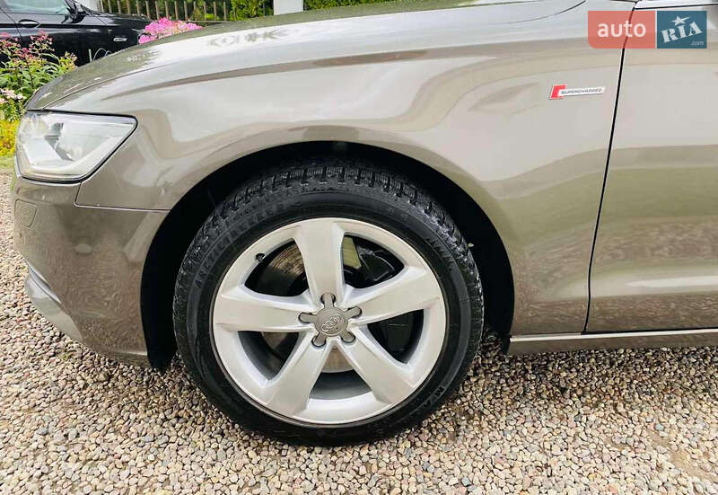 Седан Audi A6 2012 в Ровно