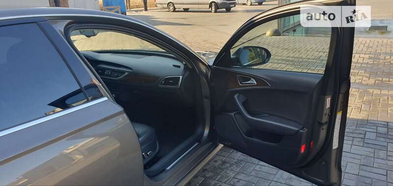 Седан Audi A6 2015 в Николаеве