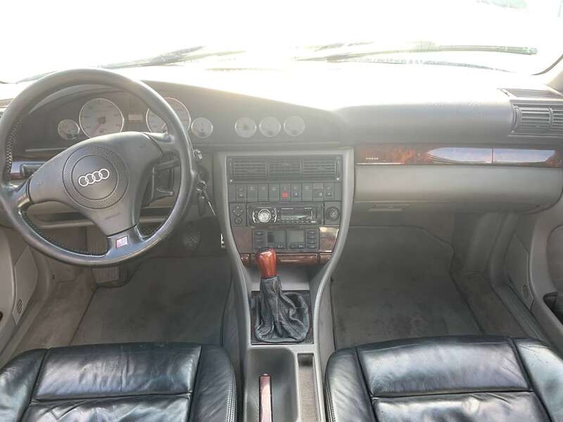 Седан Audi A6 1995 в Полтаве
