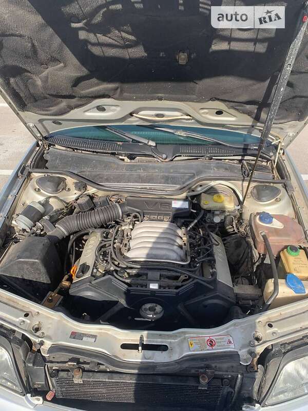 Седан Audi A6 1995 в Полтаве